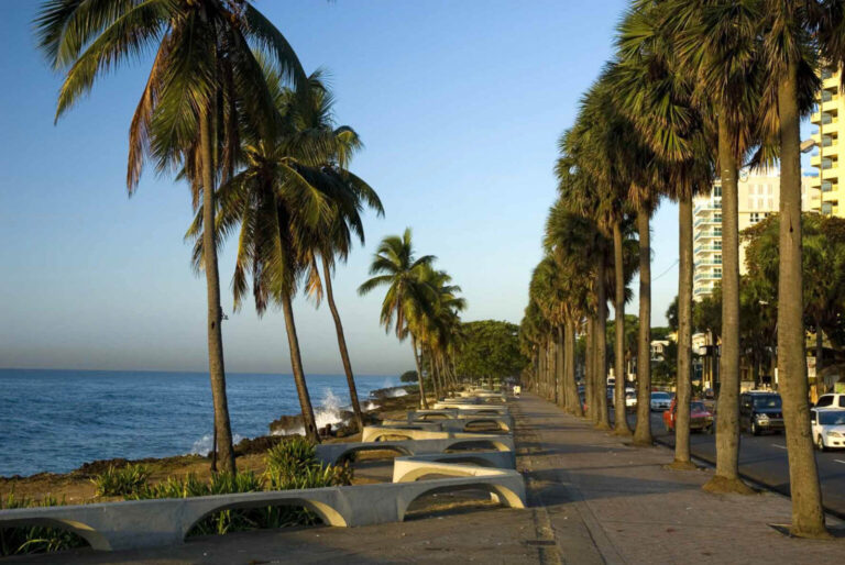 Santo Domingo Malecon 1536x1028 1 768x514