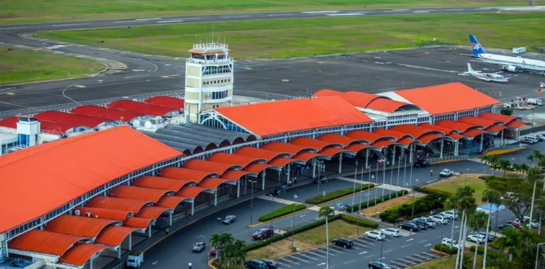 Aeropuerto Internacional del Cibao 1 1024x506 1 768x380