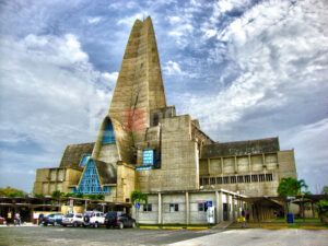 Basilica de higuey 3 300x225
