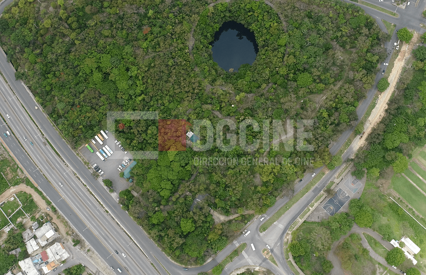 Cueva Los Tres Ojos 2