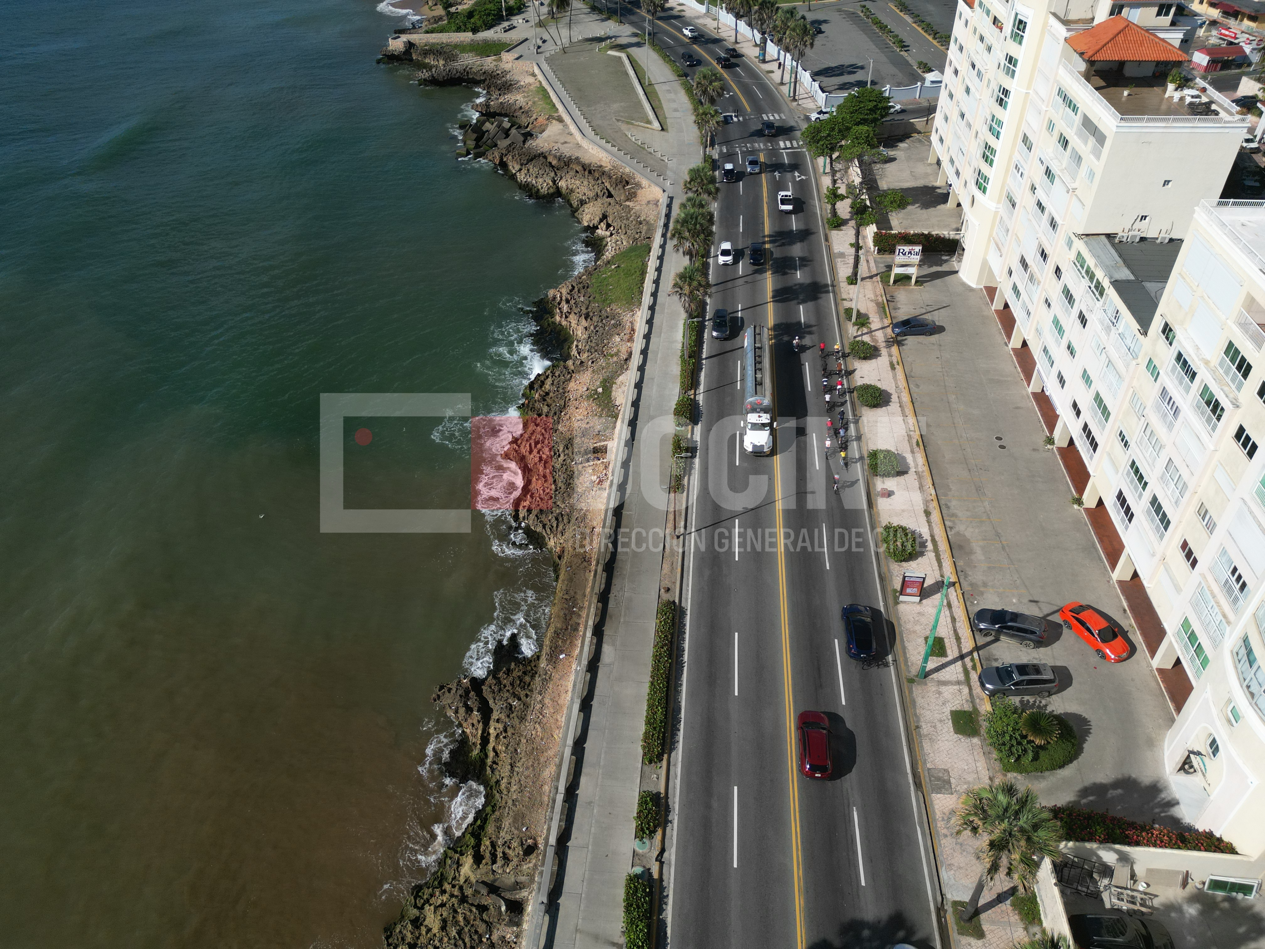 MALECON SIDEWALK STREETS 0103