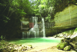 cascada de las golondrinas 2 300x201
