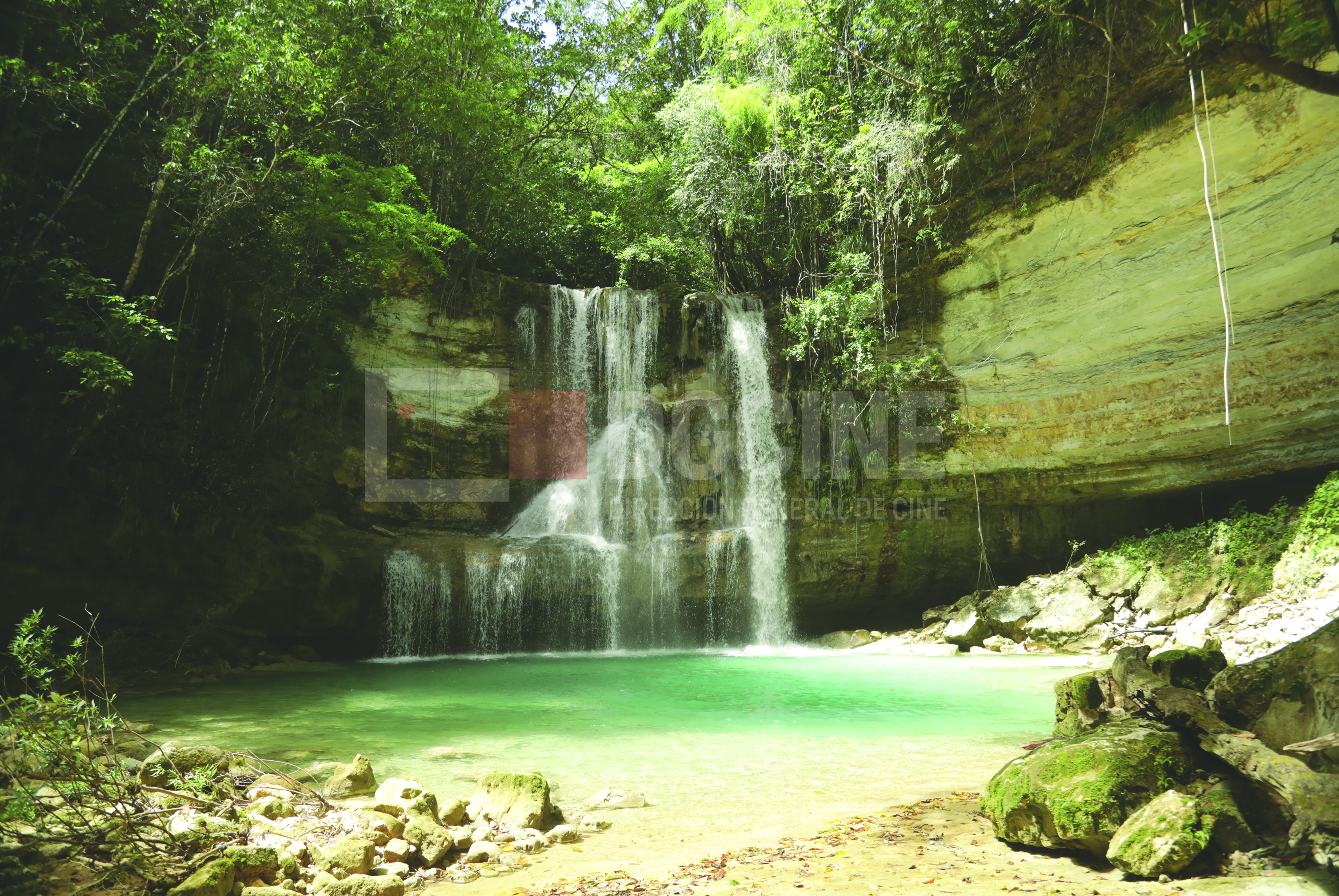 cascada de las golondrinas 2