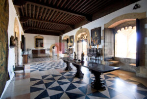 Alcazar de Colon2 300x201