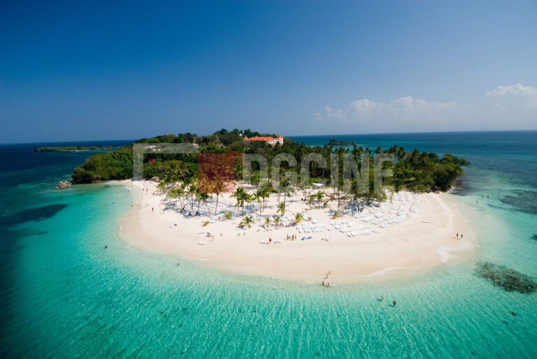 Cayo Levantado1 768x514