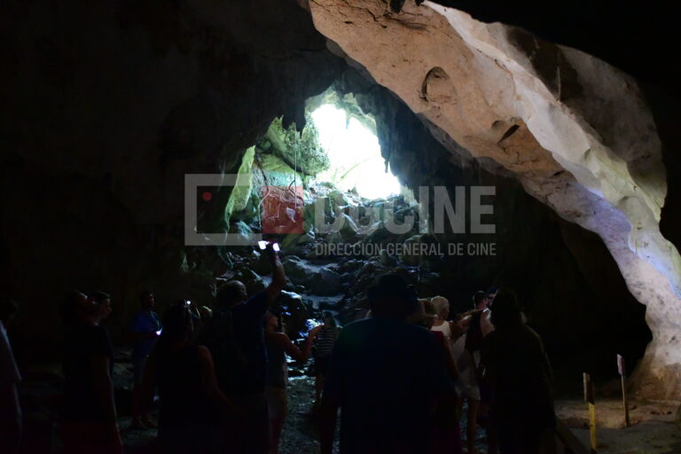 Cueva de la Linea 3 768x512
